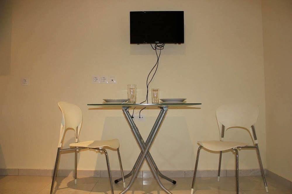 Helen Apartments Resmo Dış mekan fotoğraf